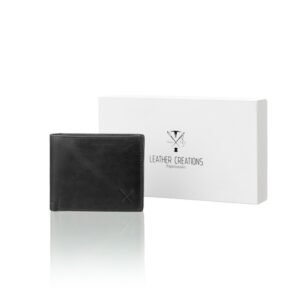 Men’s medium-sized leather wallet in black with RFID protection