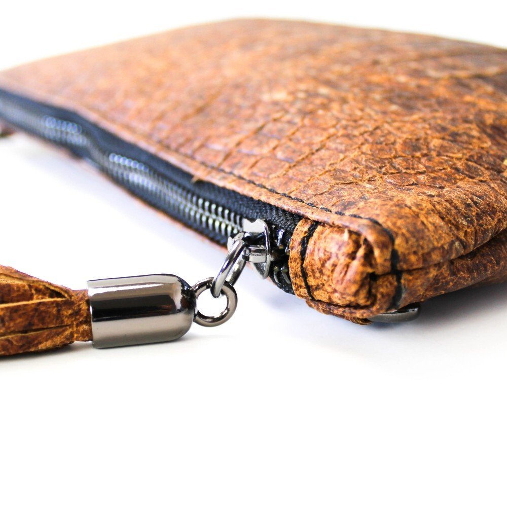 Handmade leather clucth in brown color - Mira - Image 4