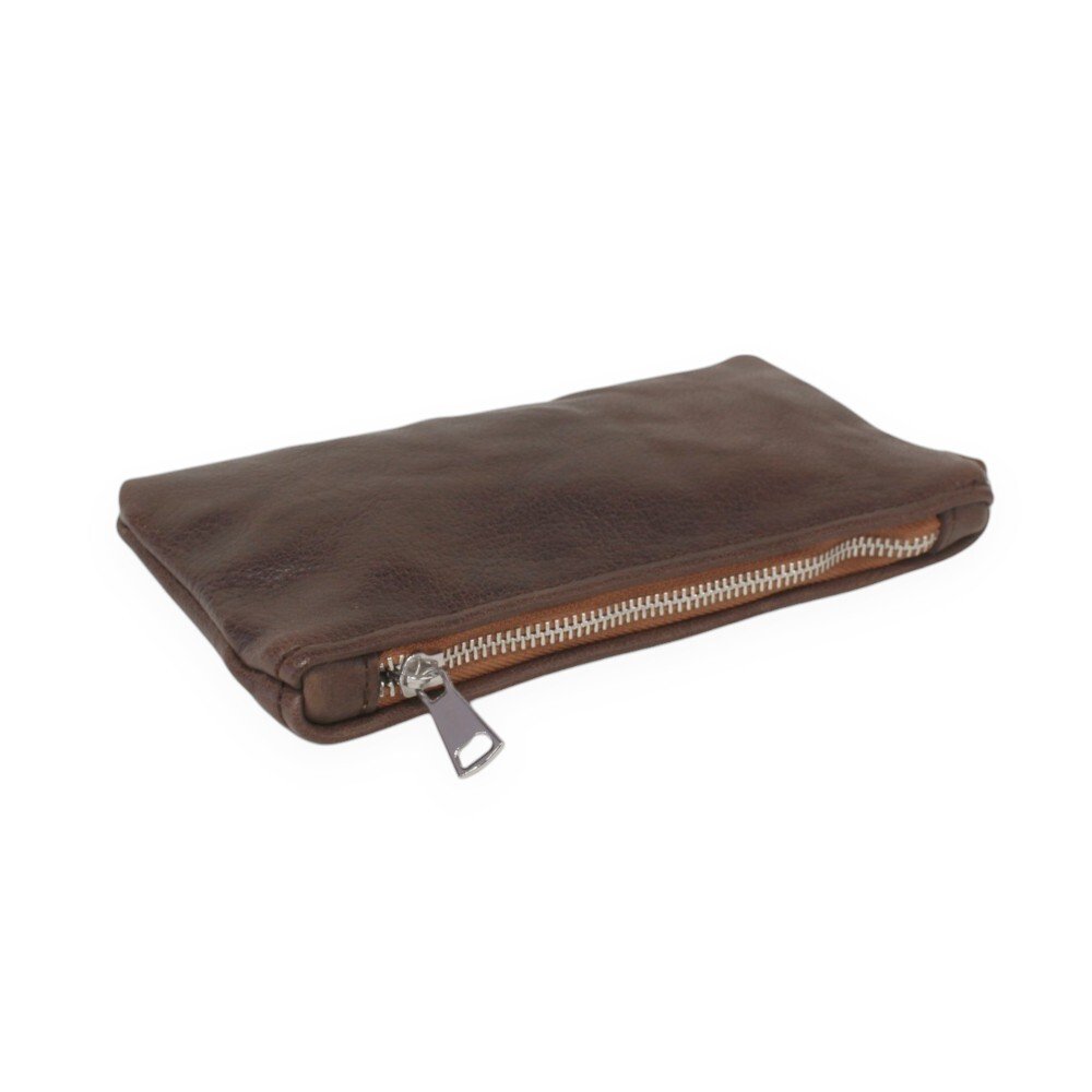 Δερμάτινο χειροποίητο τσαντάκι καρπού σε καφέ χρώμα – Zoe - Image 3