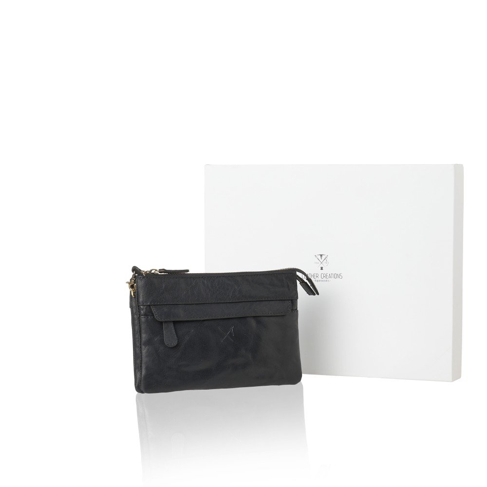 Women’s leather crossbody bag in black color