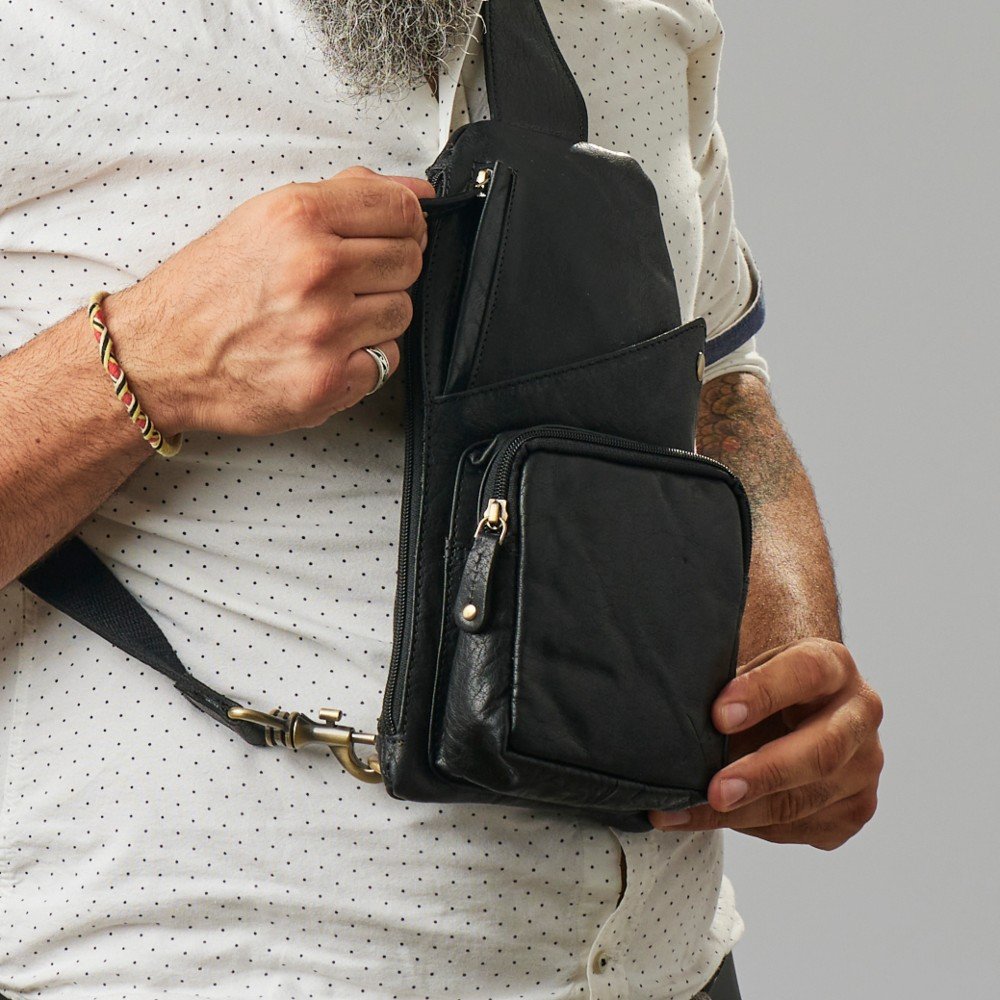 Men’s leather sling bag black color