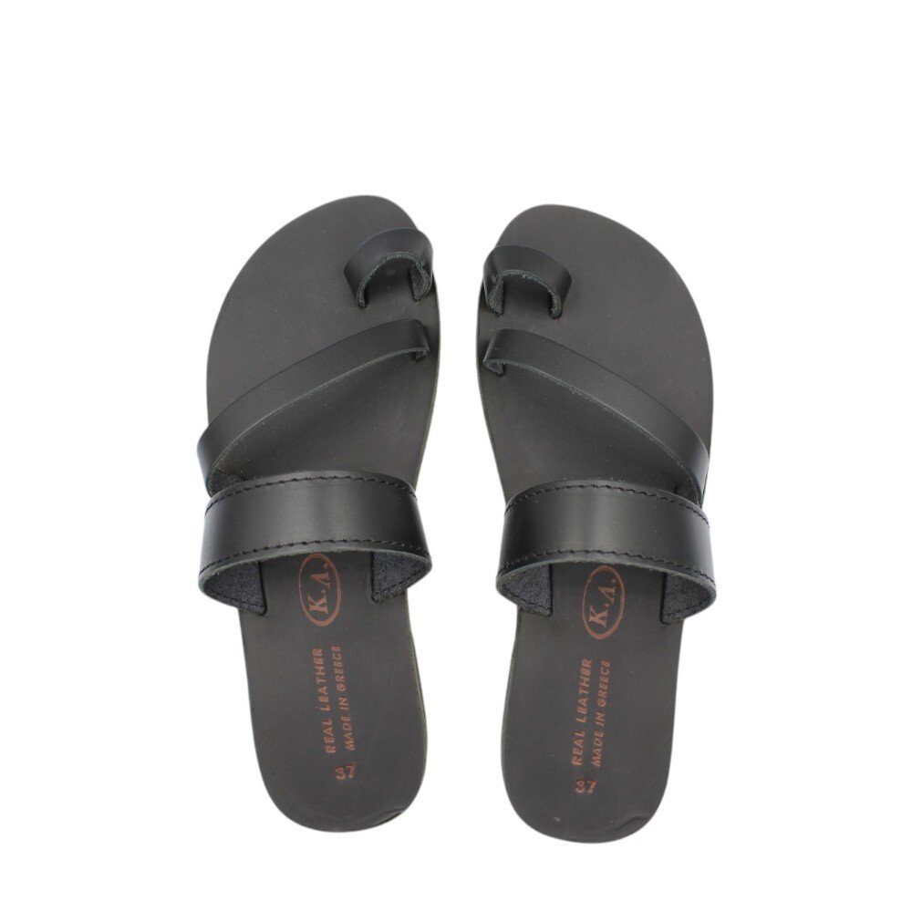 Women's traditional leather sandals in black color - Image 2