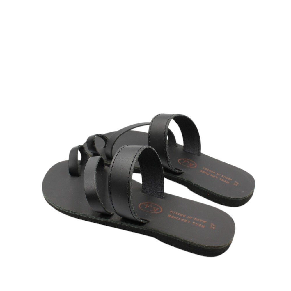 Women's traditional leather sandals in black color - Image 4