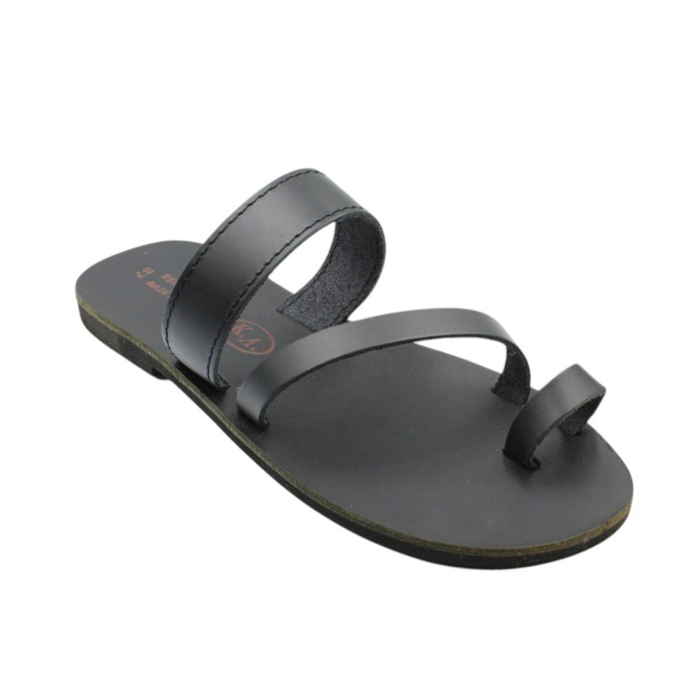 Women's traditional leather sandals in black color - Image 5